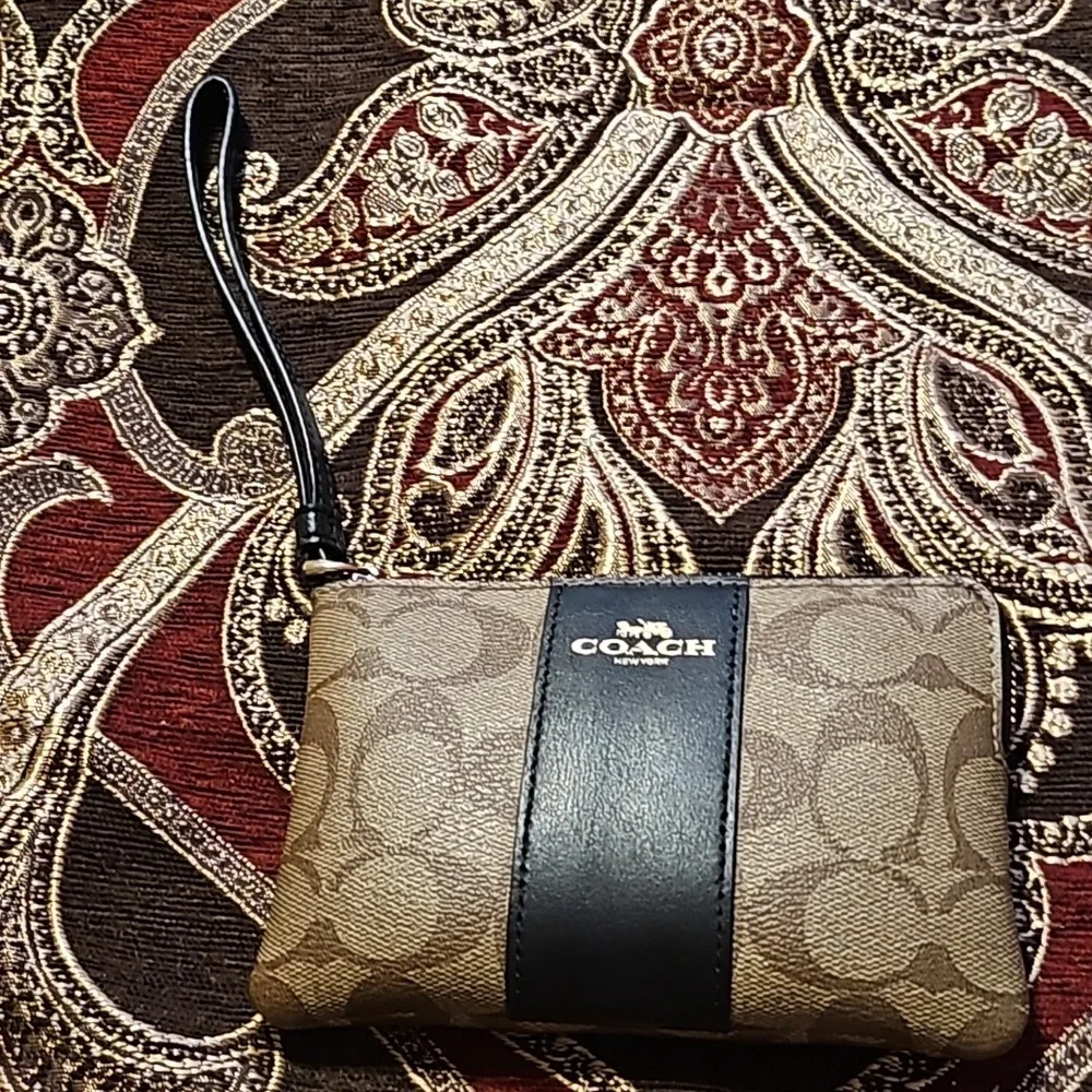 💥💥💥Coach💥💥💥 - Picture 1 of 7